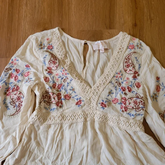 !!!SOLD!!! Audrey Parks Francesca's Embroidered Baby Doll Boho Mini Dress Cream - Picture 10 of 11